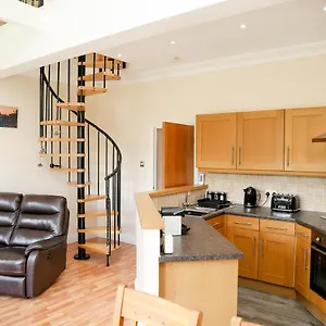 Beautiful Cozy 3 Bedroom 2 Bathroom , Newcastle upon Tyne United Kingdom